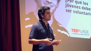 ¿Por qué los jóvenes debemos ser voluntarios  Gustavo Agustín Perez  TEDxUADE [upl. by Tommy]