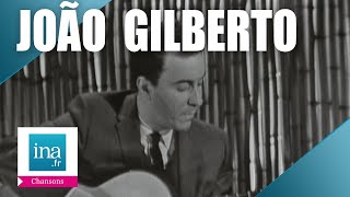 1963  João Gilberto dans quotDiscoramaquot  Archive INA [upl. by Eatnoed791]